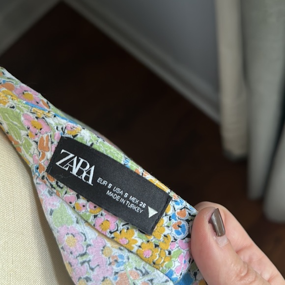 Zara small size maxi skirt with opening in the front. - Picture 5 of 5